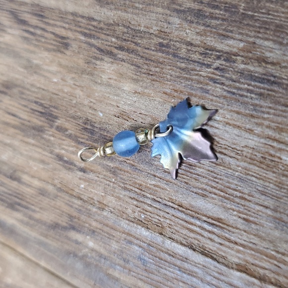 45*37mm Natural Shell Leaf Charm Pendant for Jewelry  Leaf Charm‎ Pendant with Bead